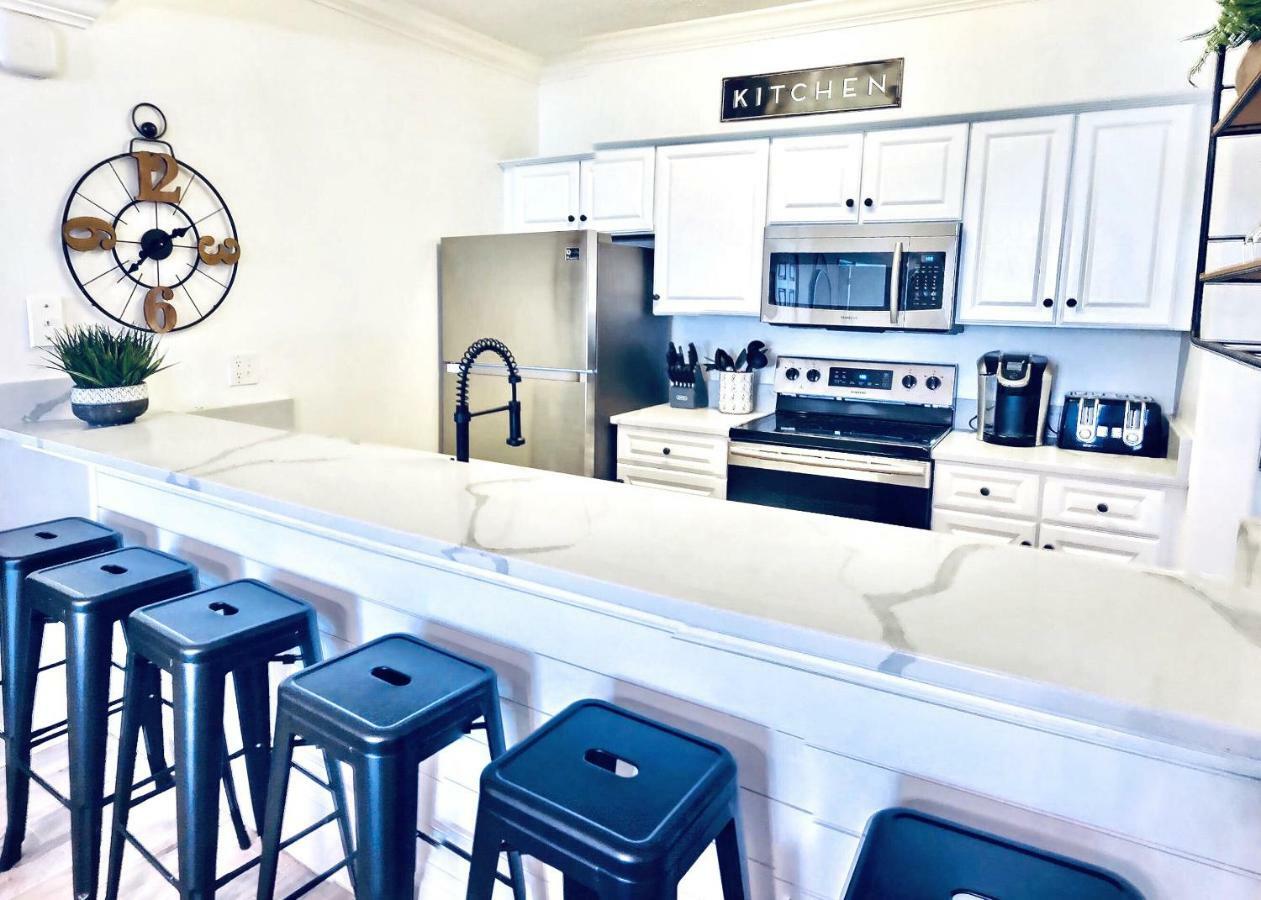 Barefoot Bliss - Beachfront Condo - Sleeps 12 파나마 시티 외부 사진
